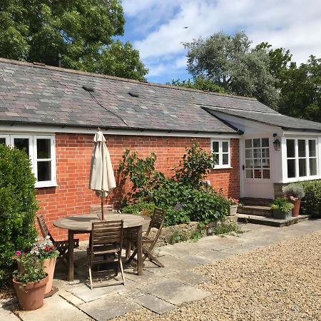 Norburton Hall Cottages Bridport Extérieur photo