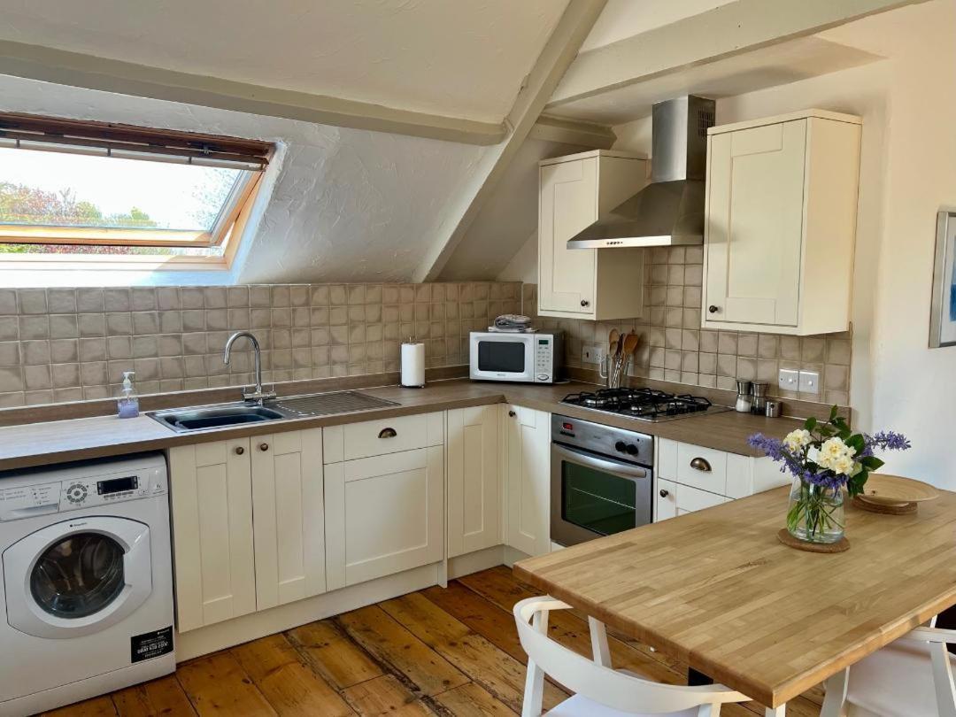 Norburton Hall Cottages Bridport Extérieur photo